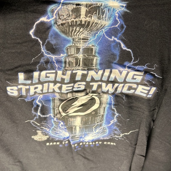 NHL Fanatics Mens Lightning Stanley Cup Champions 20/21 Lightning Strikes Twice - Picture 5 of 5